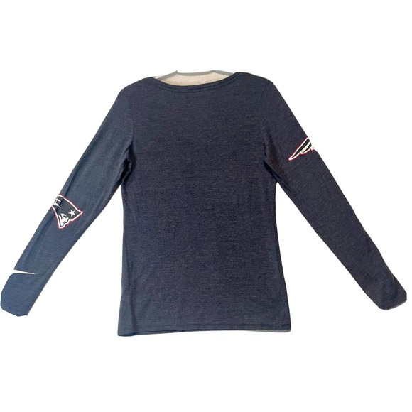 NIKE NEW ENGLAND PATRIOTS WOMENS T- SHIRT SZ MEDIUM NFL ATHLETIC LONG SLEEVE - Picture 2 of 8